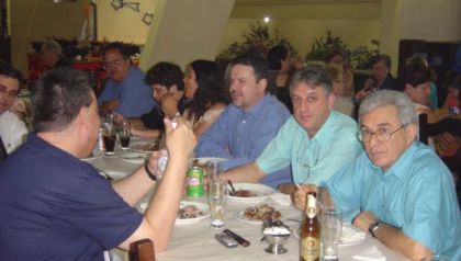 Federação Catarinense de Xadrez - FCX - Restaurante do Grêmio - tudos de azul, o time é de 2ª, mas o a comida é de 1ª!!